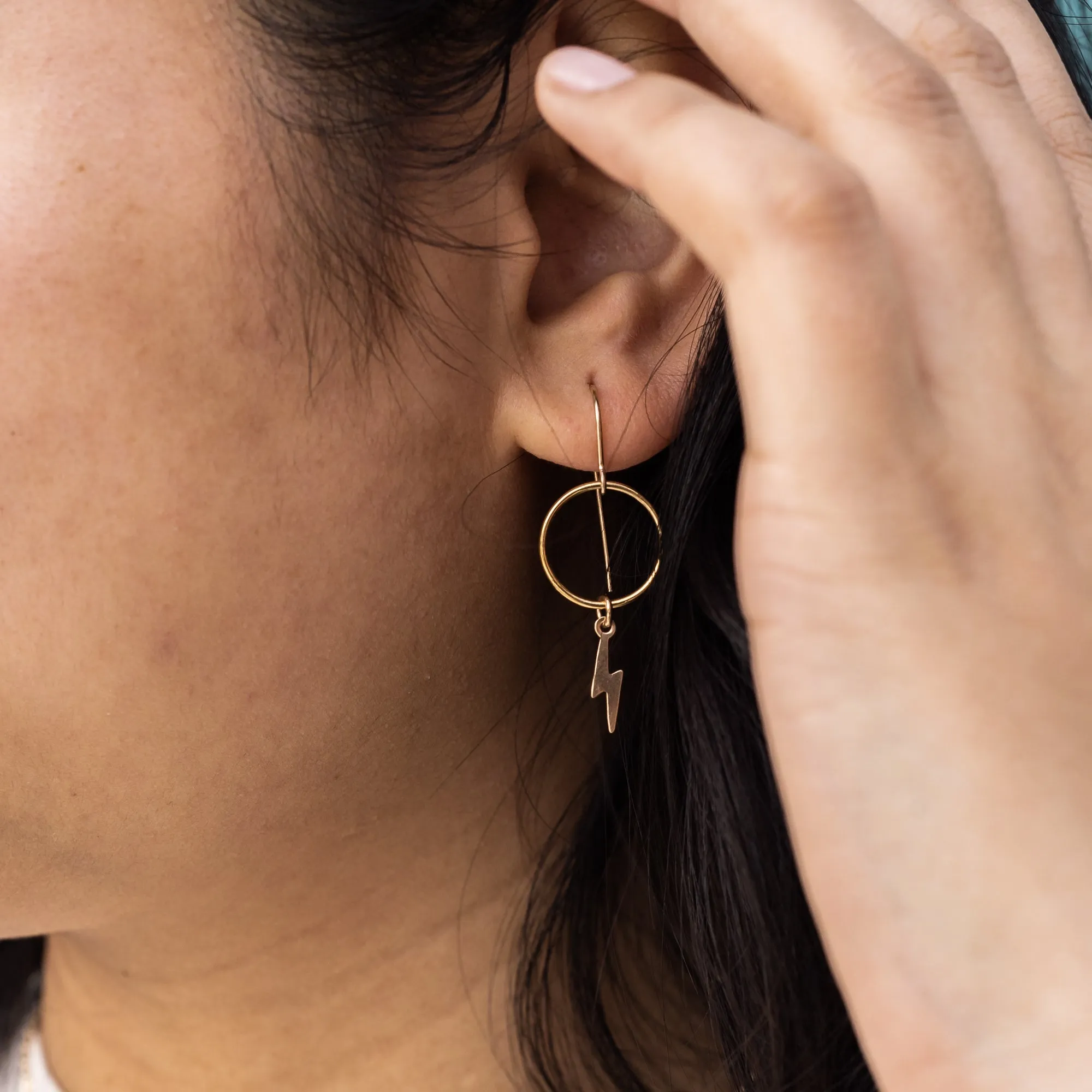 Bolt Earring in Gold