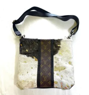 Medium Crossbody, Natural HOH Acid Gold Black Strip